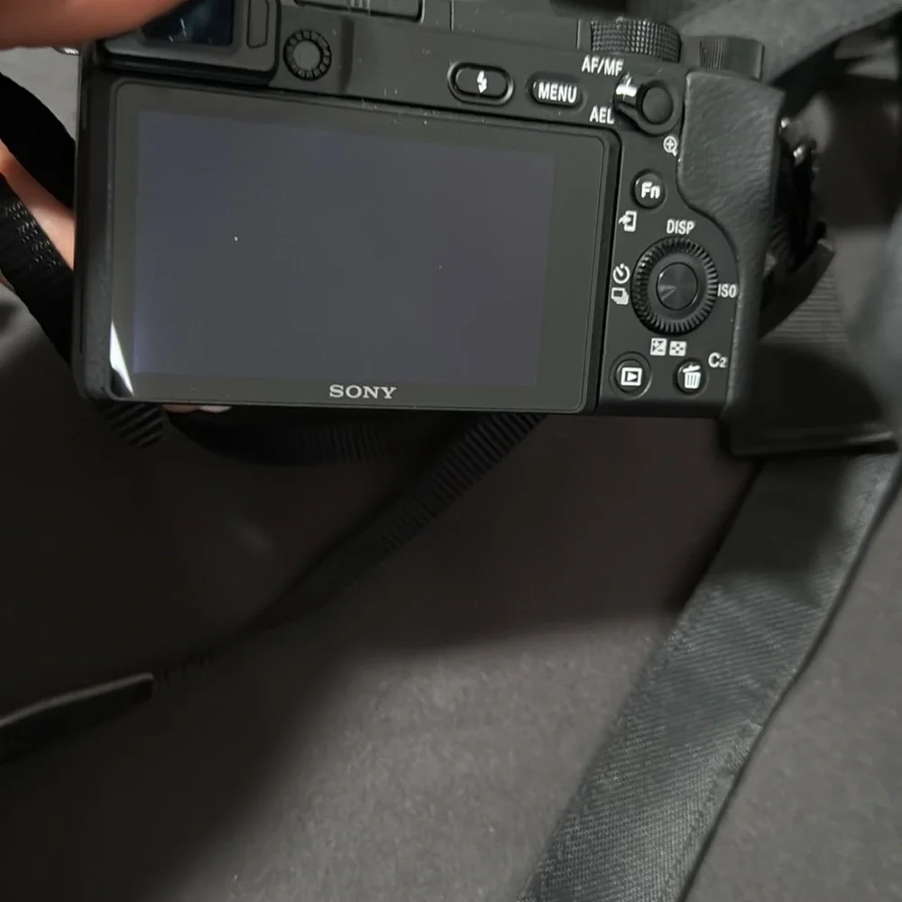 Sony Black Mirrorless Camera A6400 with 18-135 lens